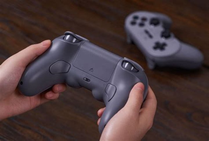 8Bitdo Pro 2