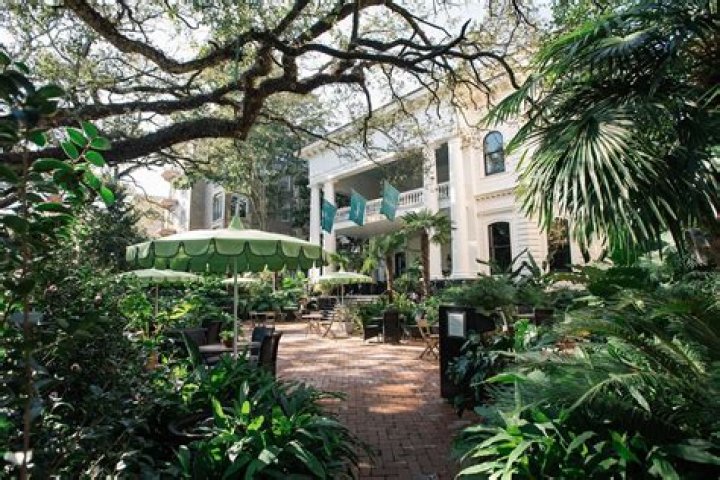 The Columns Hotel